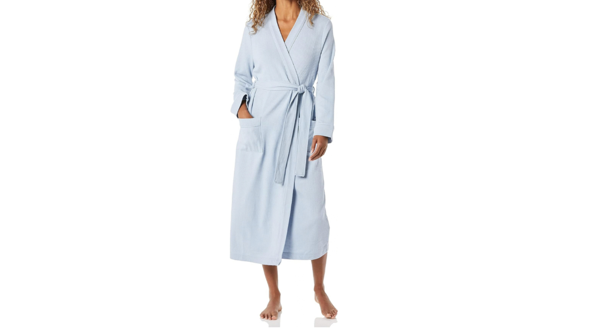 Amazon Essentials Women's Lightweight Waffle Bath Robe (Available in Plus Size)