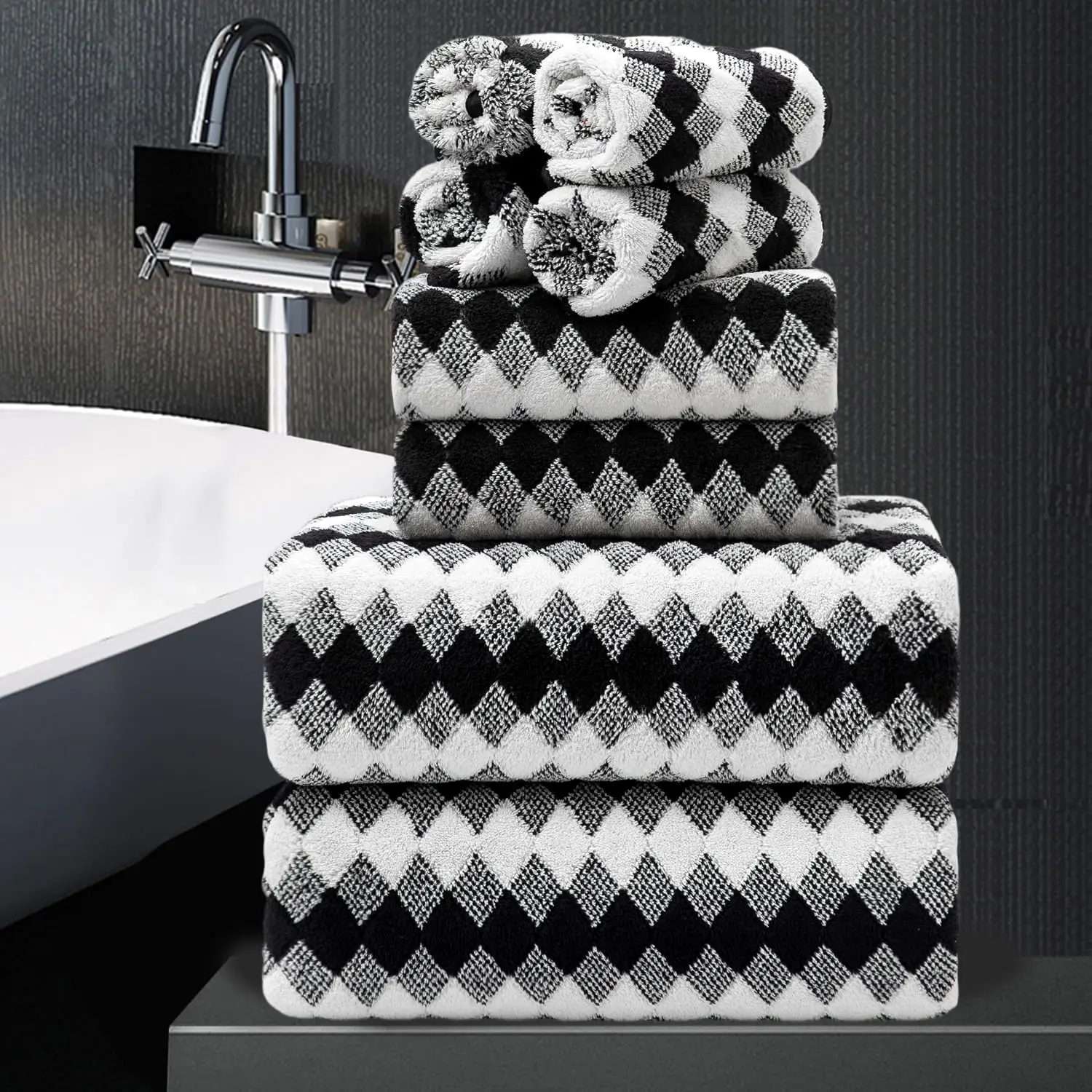 8 Piece Black & White Towel Set